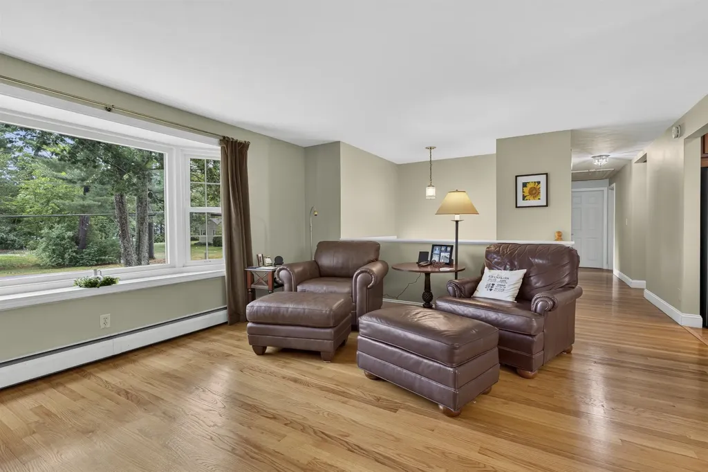 4 Rock Pond Road Windham NH 03087