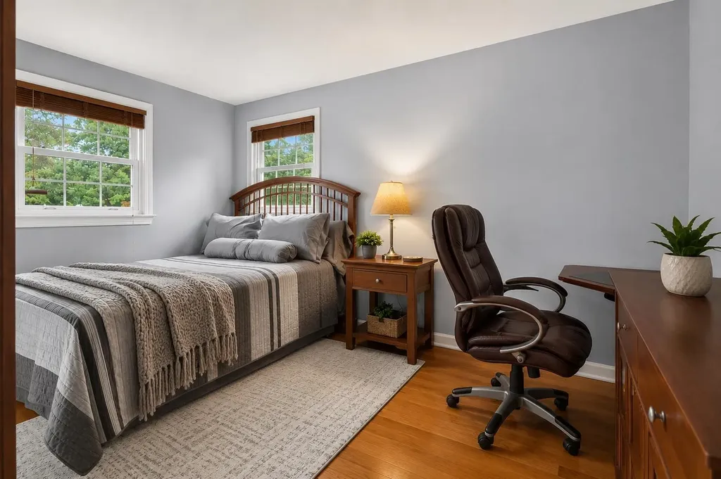4 Rock Pond Road Windham NH 03087