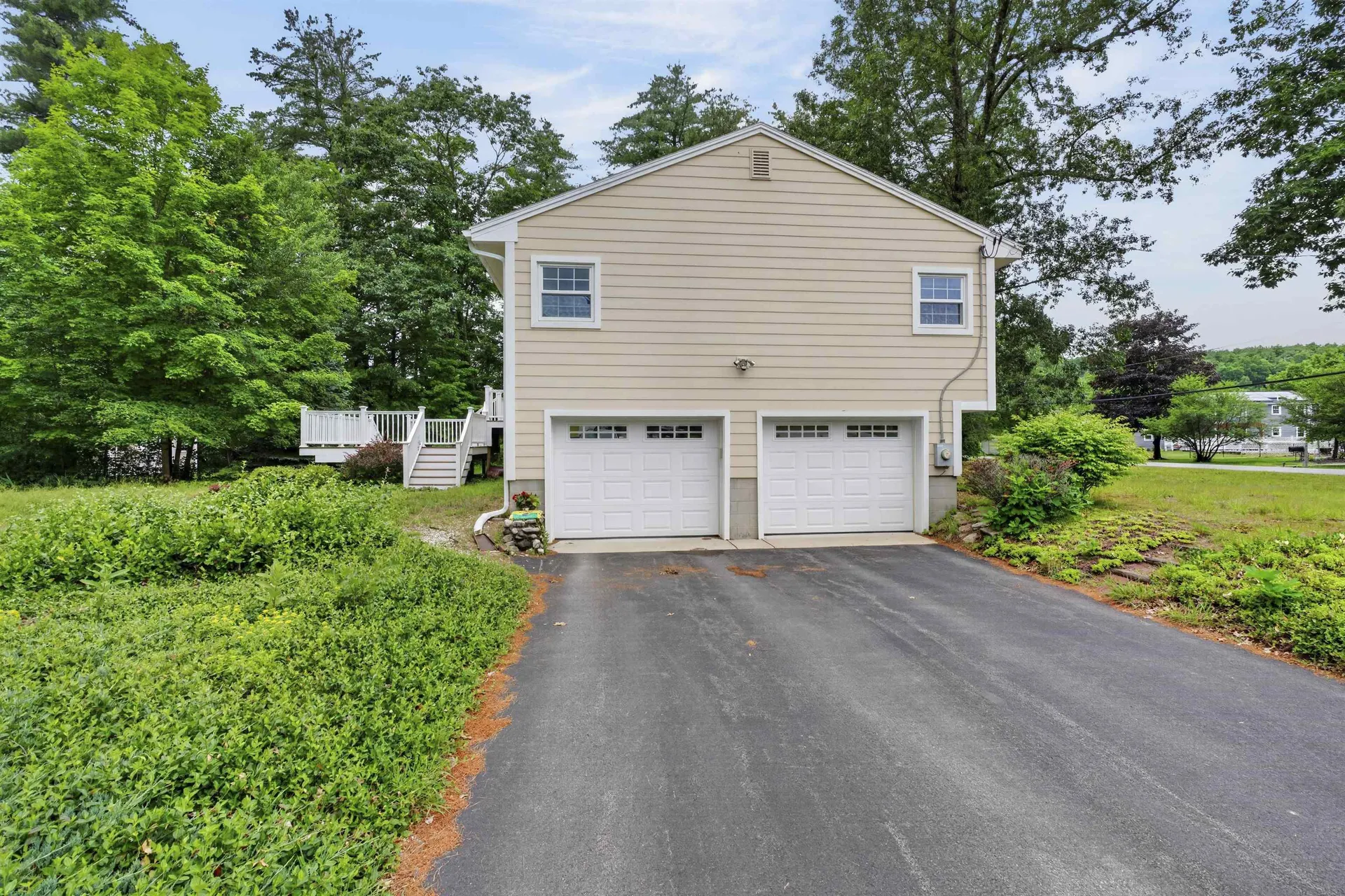 4 Rock Pond Road Windham NH 03087