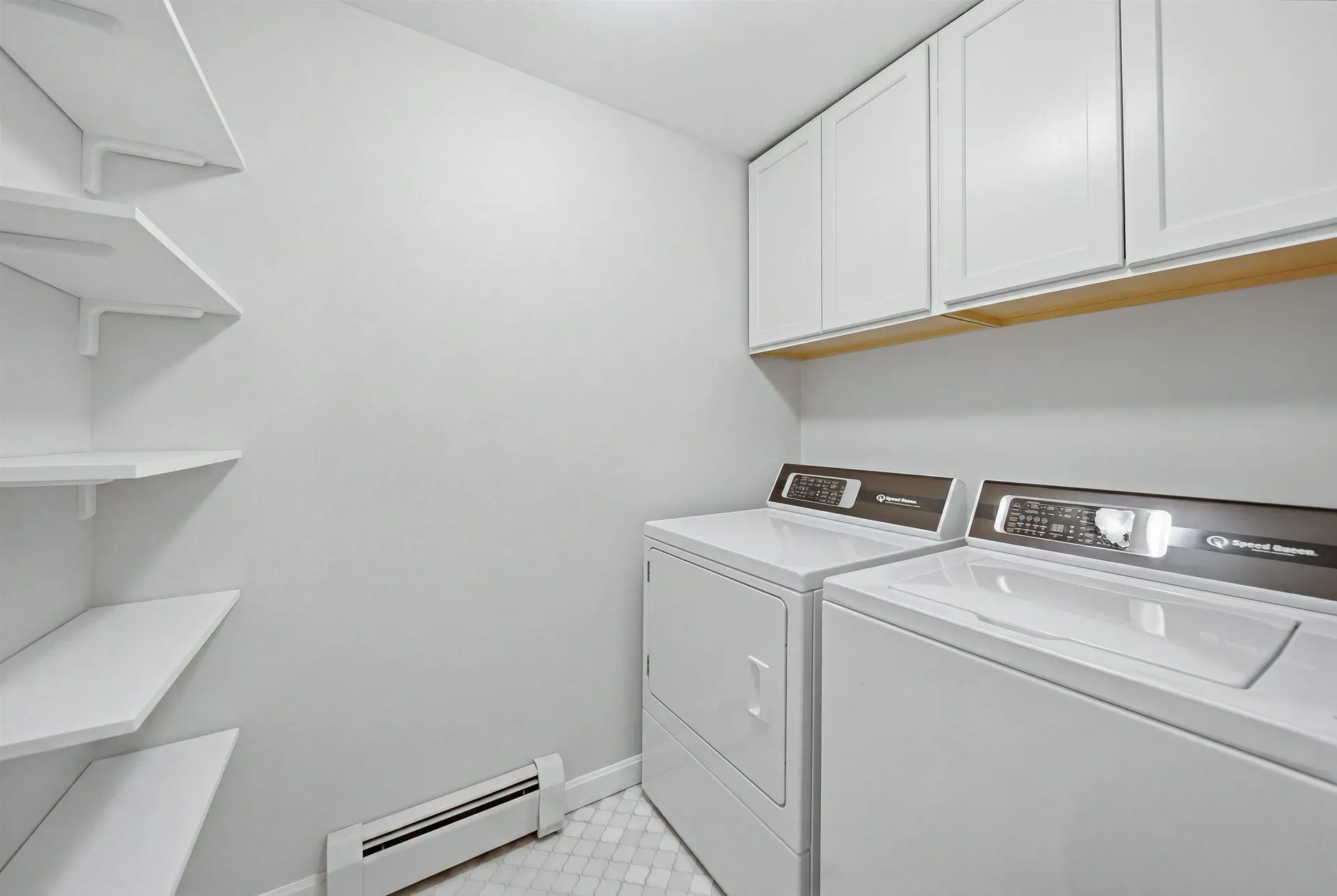 22 Hazelnut Lane Londonderry NH 03053
