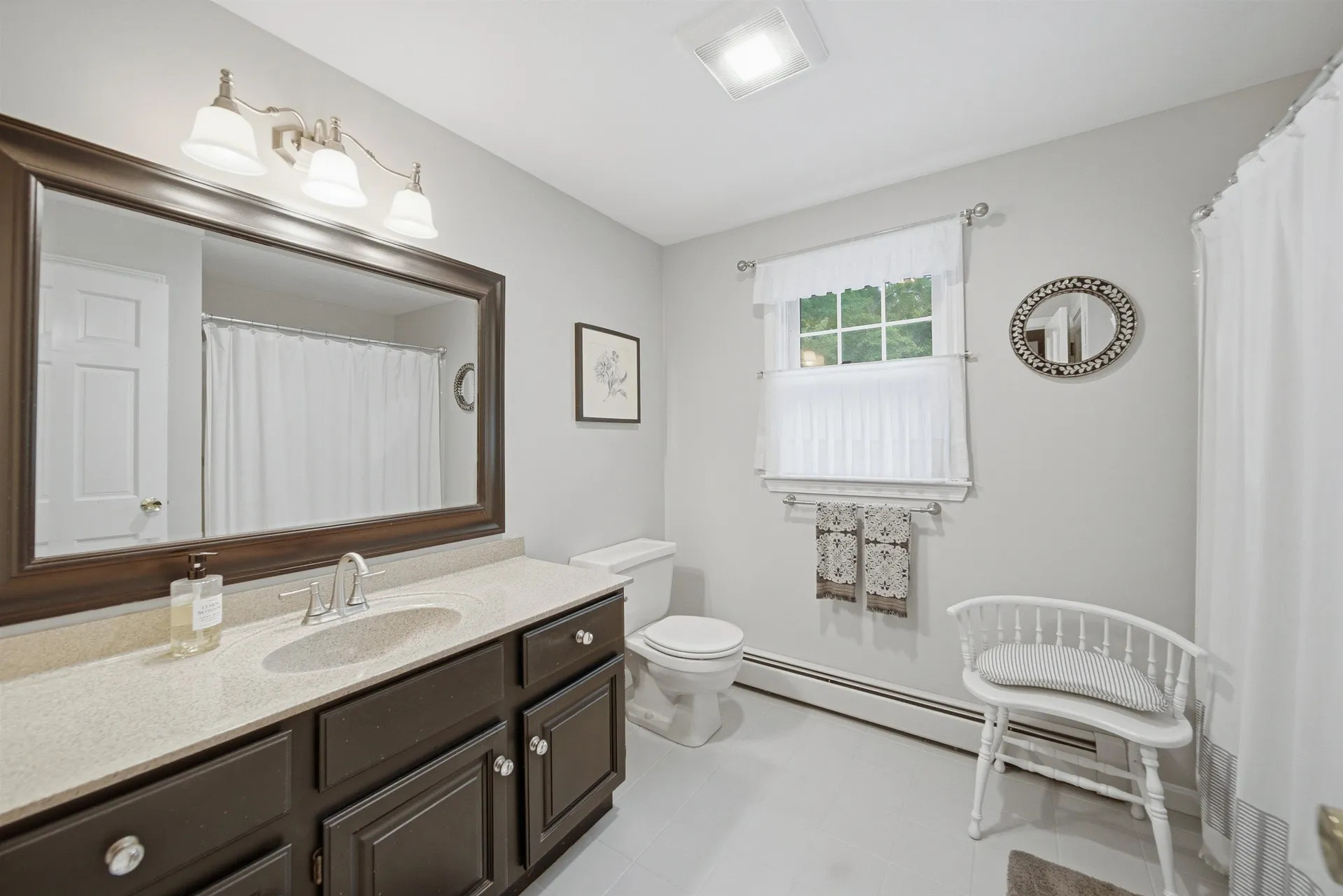 22 Hazelnut Lane Londonderry NH 03053