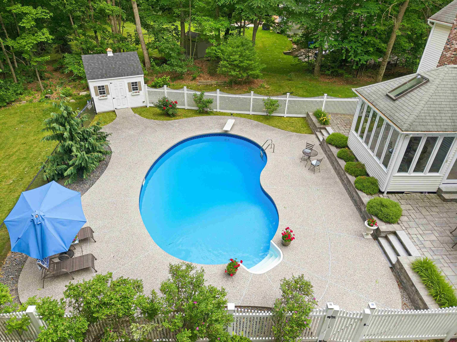 22 Hazelnut Lane Londonderry NH 03053