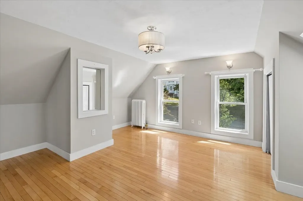 564 River Road Manchester NH 03104