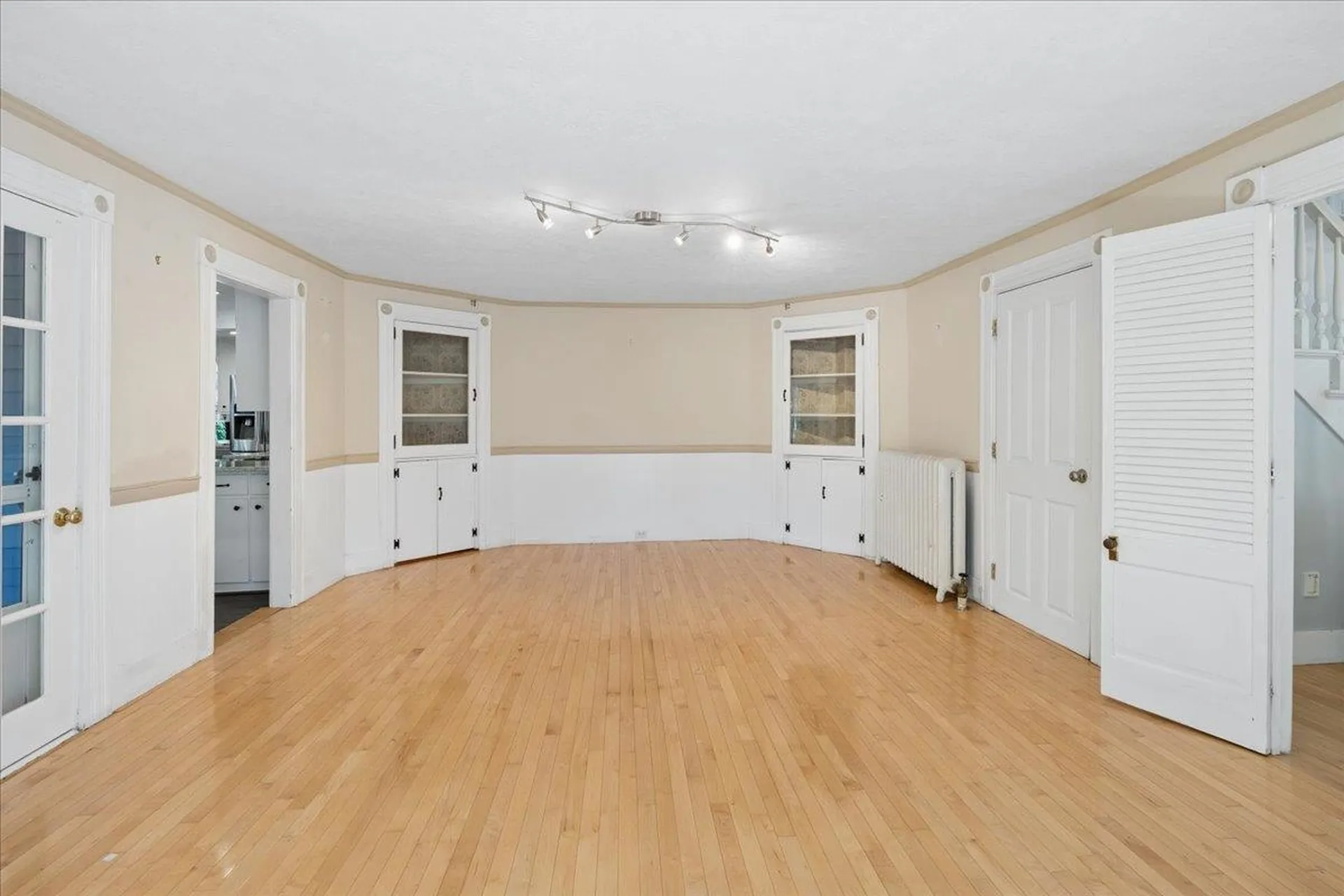 564 River Road Manchester NH 03104