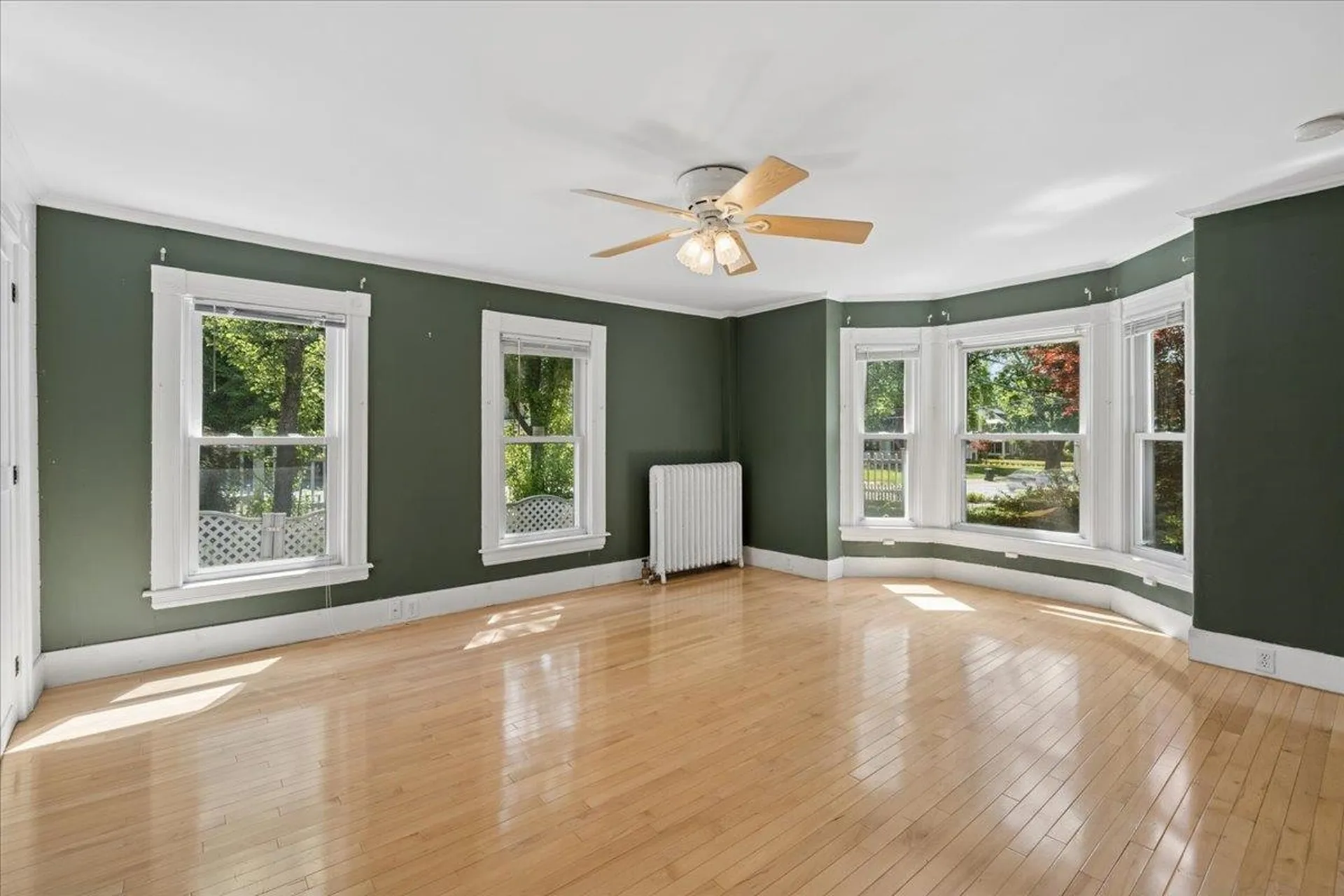 564 River Road Manchester NH 03104