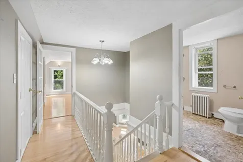 564 River Road Manchester NH 03104