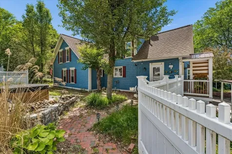 564 River Road Manchester NH 03104