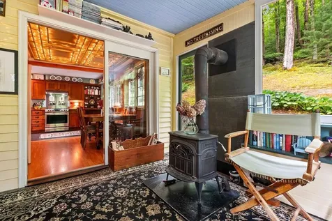 28 Chase Street Sunapee NH 03782