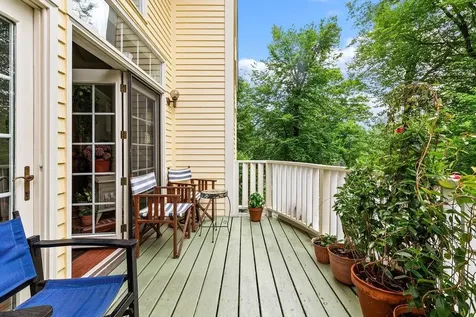28 Chase Street Sunapee NH 03782