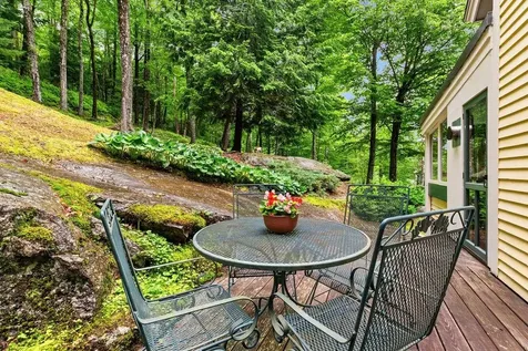 28 Chase Street Sunapee NH 03782
