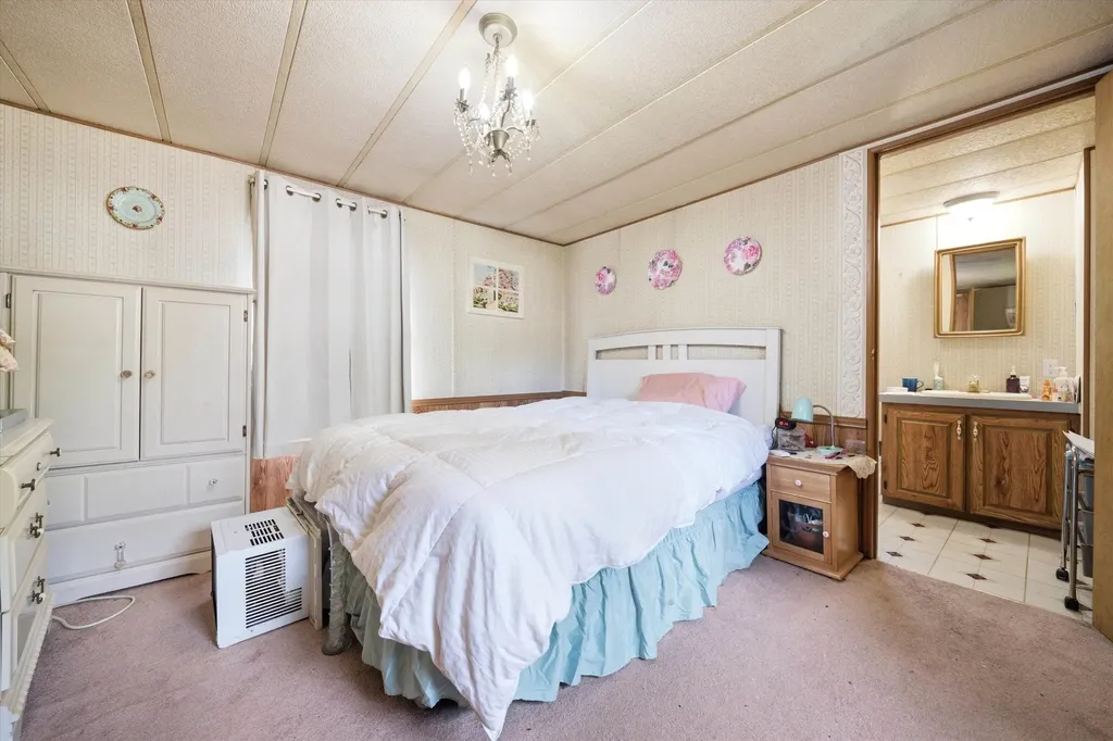 4 Balsam Lane Lee NH 03861