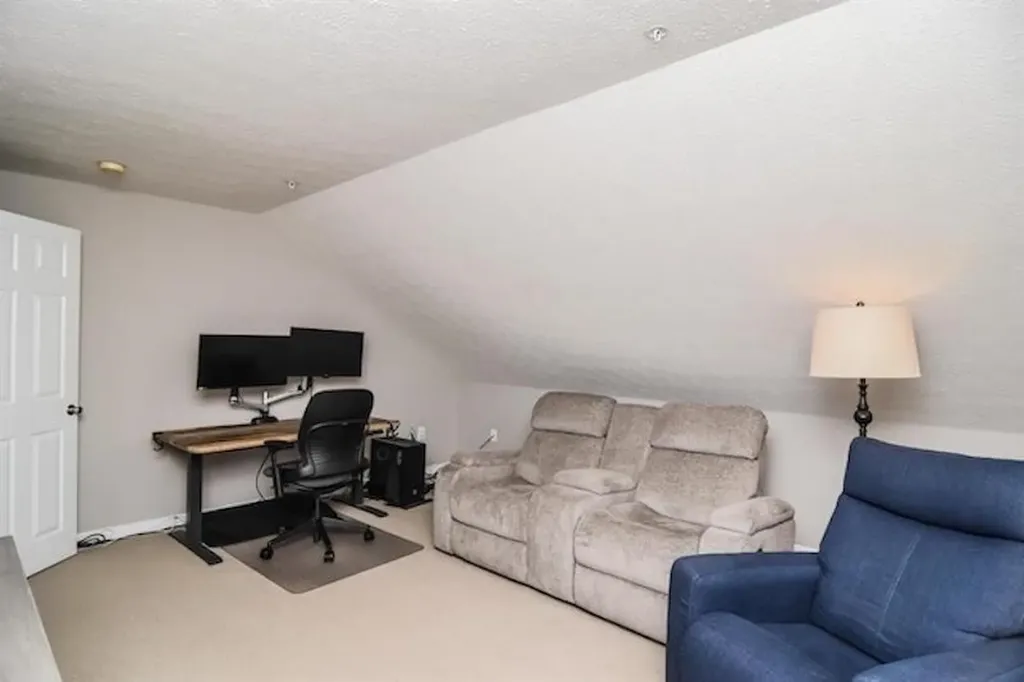 14 Georgetowne Drive Nashua NH 03062