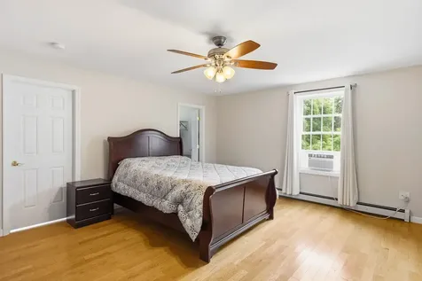 5 Johns Drive Hooksett NH 03106