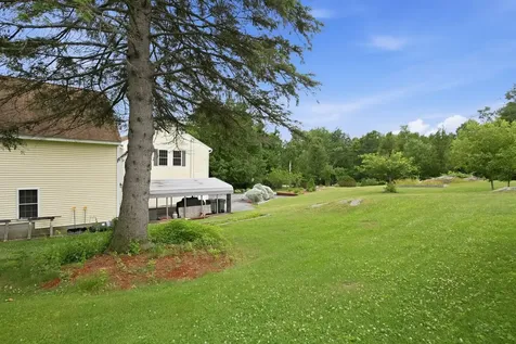 5 Johns Drive Hooksett NH 03106