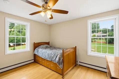 5 Johns Drive Hooksett NH 03106