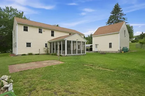 5 Johns Drive Hooksett NH 03106