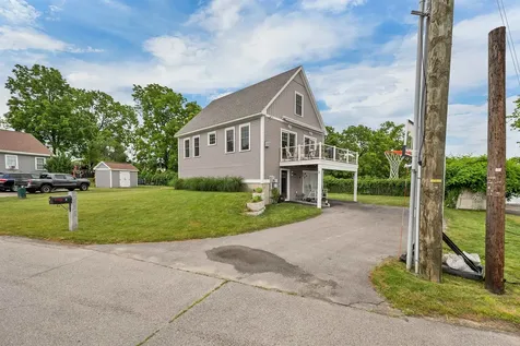 8 Heaphy Lane Dover NH 03820