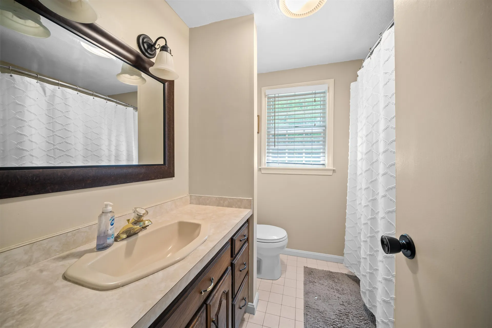 19 Baymeadow Drive Nashua NH 03063