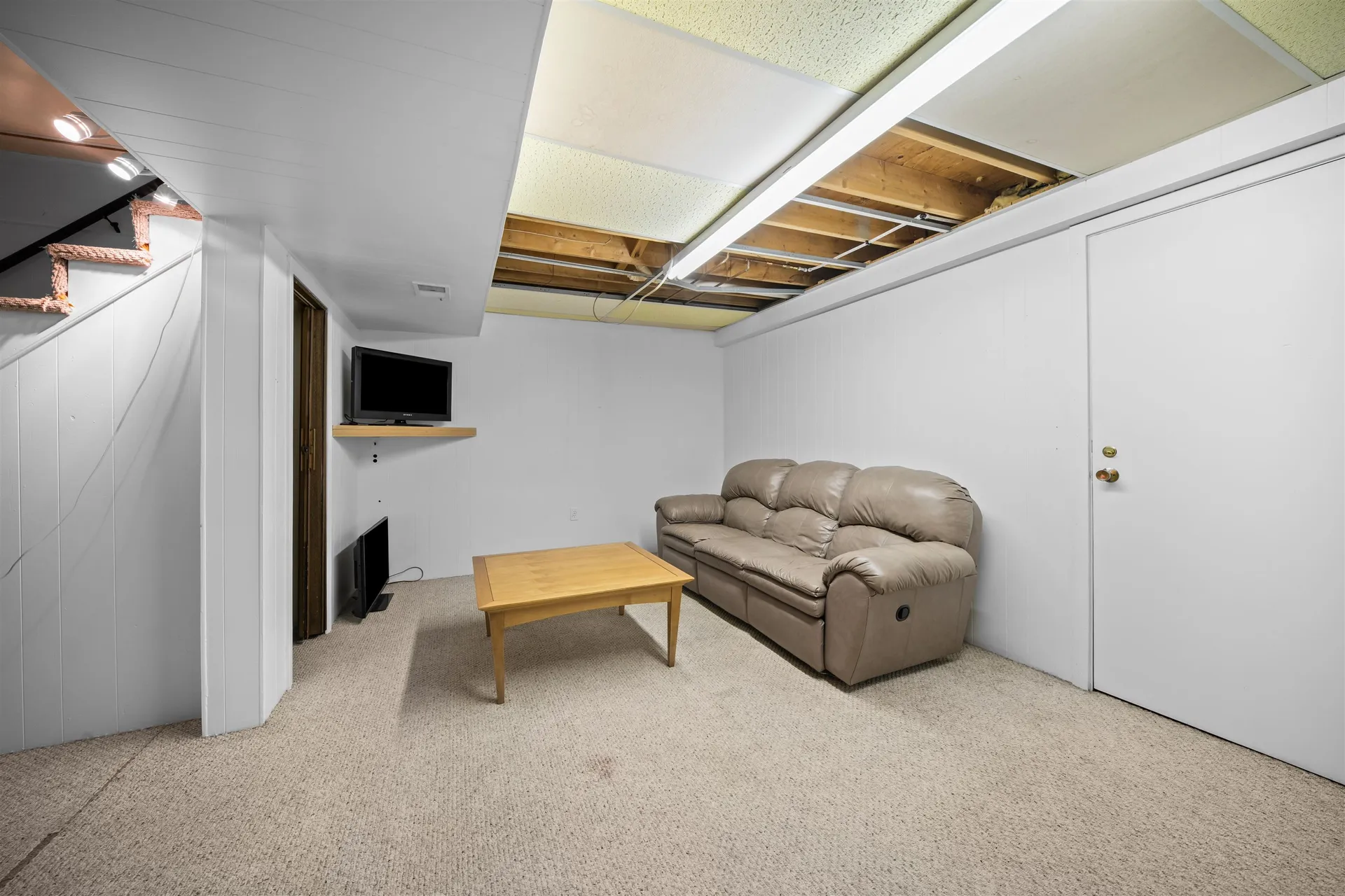 19 Baymeadow Drive Nashua NH 03063