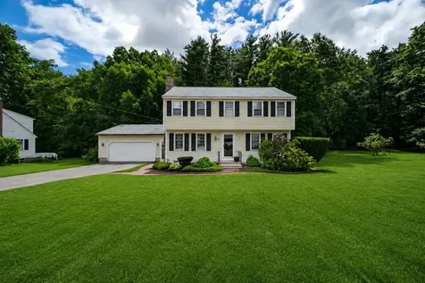 19 Baymeadow Drive Nashua NH 03063