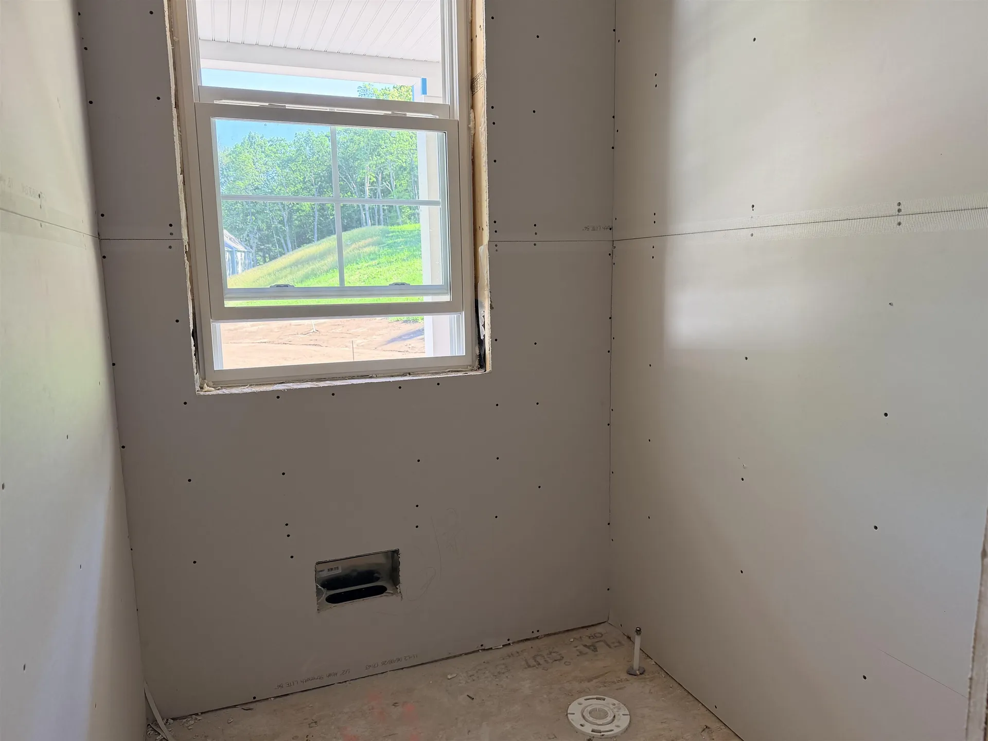 101A Seaverns Bridge Road Merrimack NH 03054