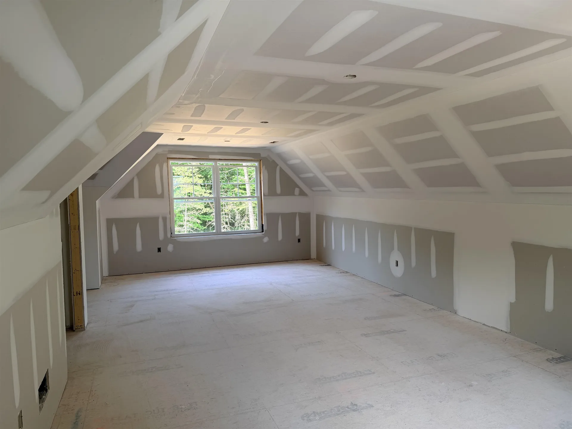 101A Seaverns Bridge Road Merrimack NH 03054