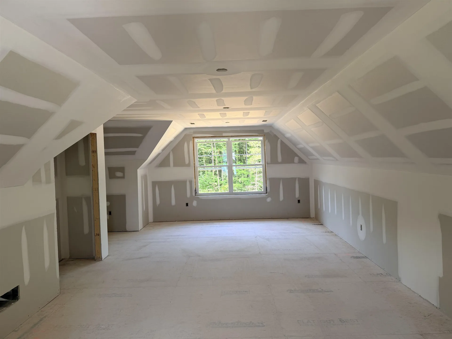 101A Seaverns Bridge Road Merrimack NH 03054