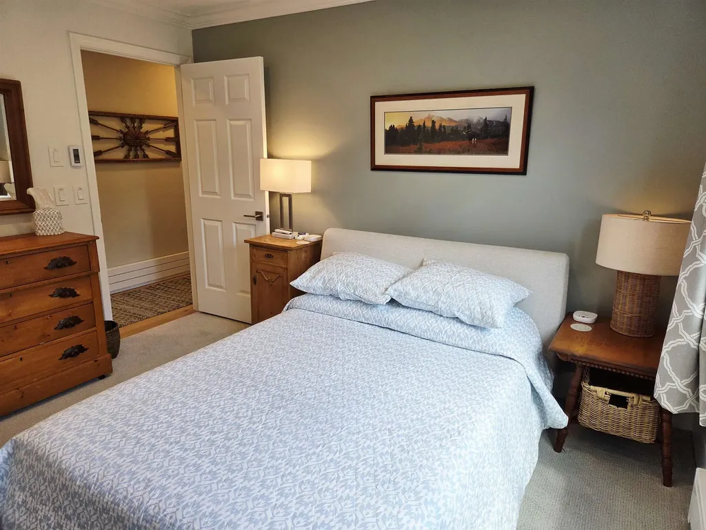 65 Hilltop Place New London NH 03257