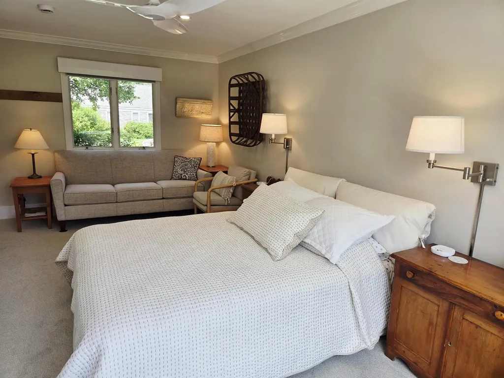 65 Hilltop Place New London NH 03257