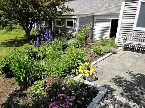 65 Hilltop Place New London NH 03257