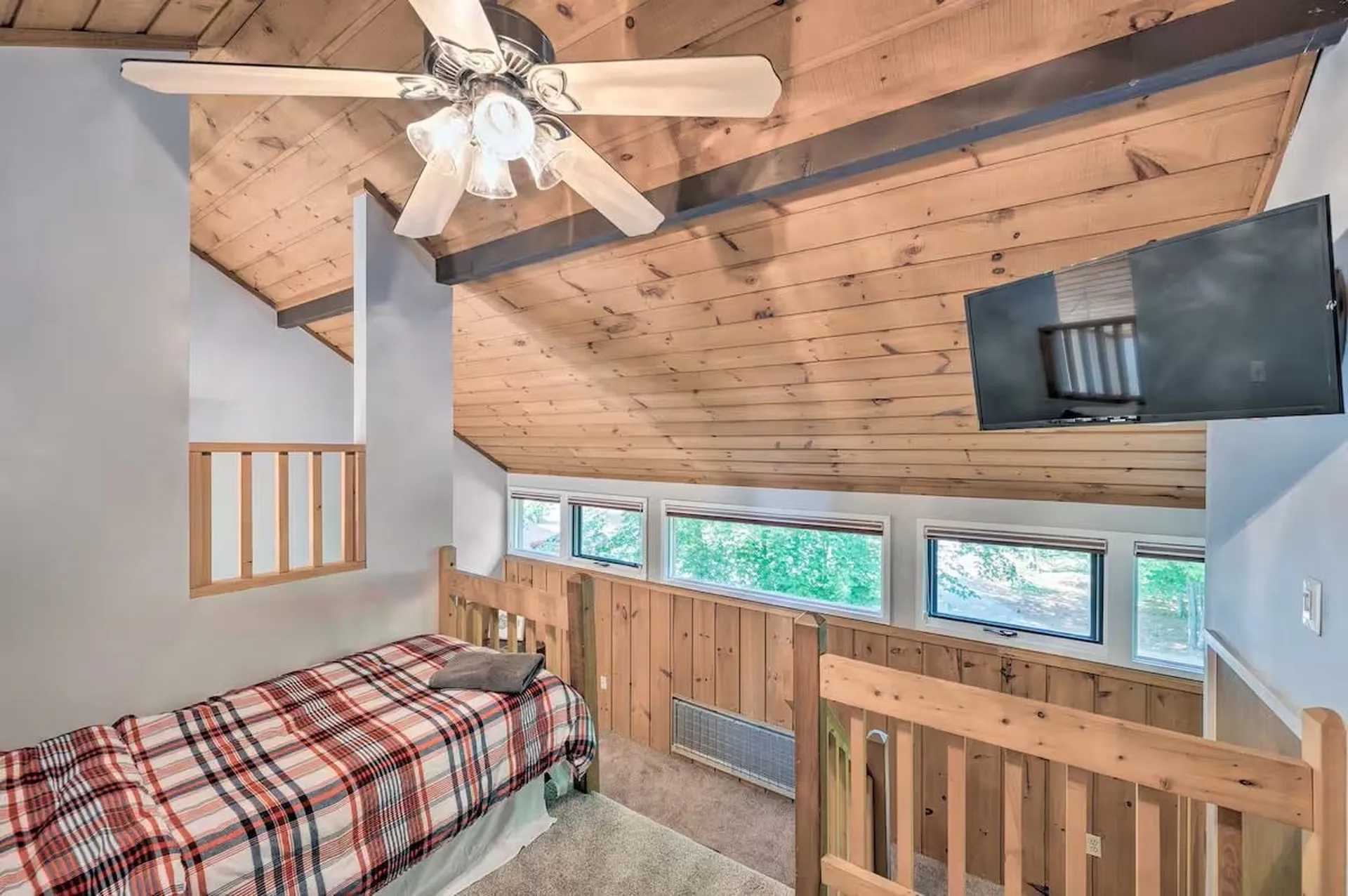 13 Owl Street Lincoln NH 03251
