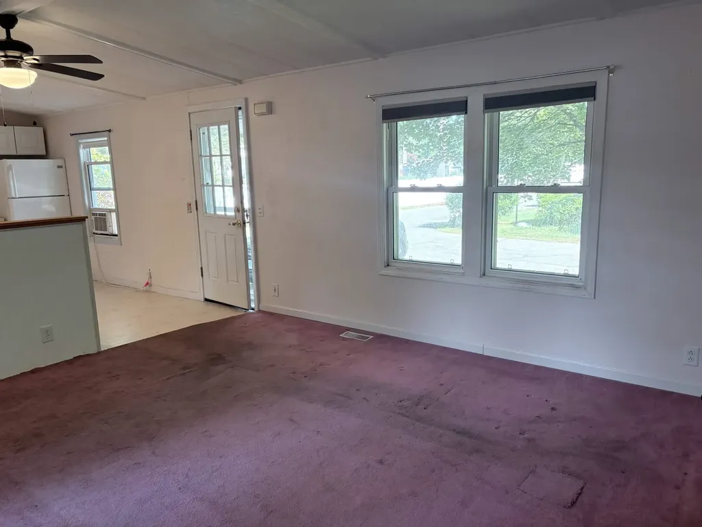 1 Oak Court Seabrook NH 03874