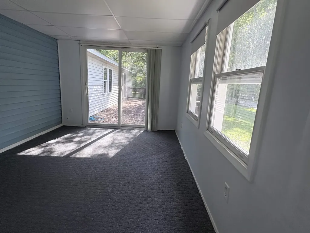 1 Oak Court Seabrook NH 03874