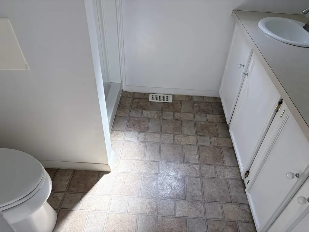 1 Oak Court Seabrook NH 03874