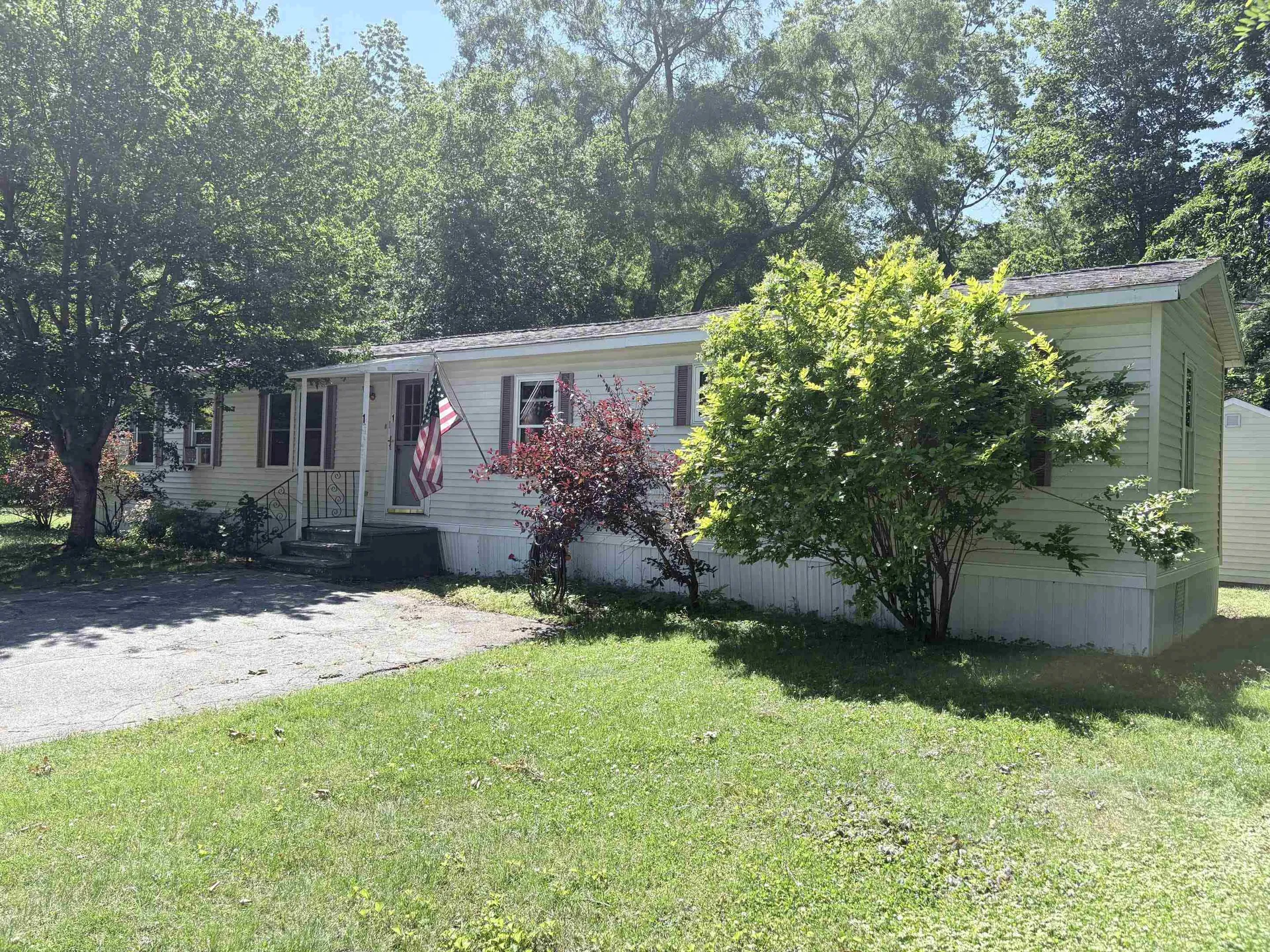 1 Oak Court Seabrook NH 03874