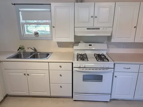 1 Oak Court Seabrook NH 03874