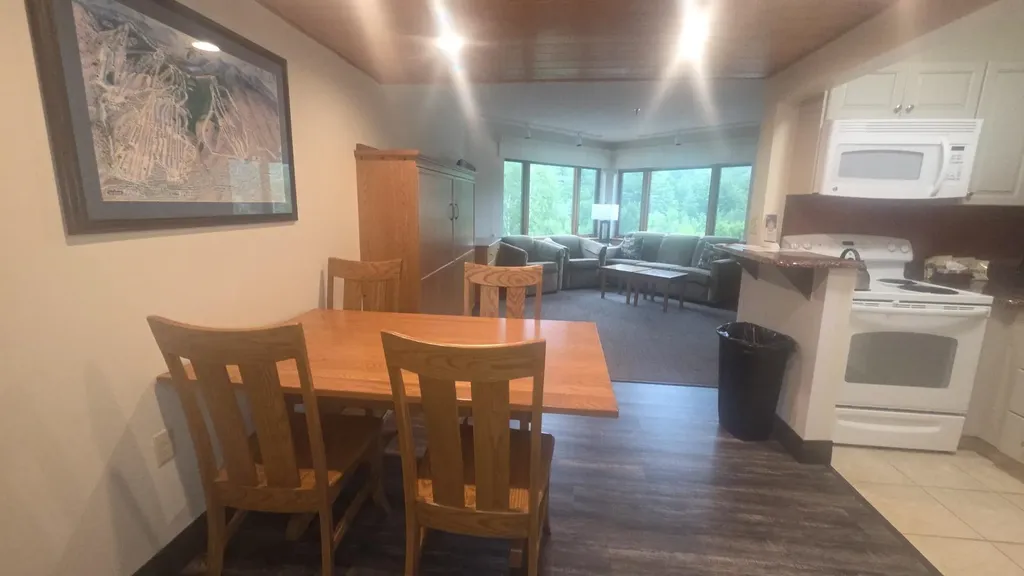 90 Loon Mountain Road Lincoln NH 03251