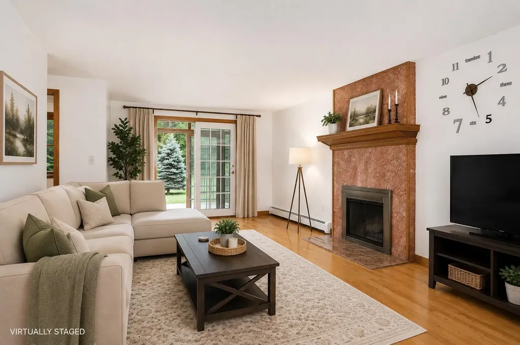 4 Bingham Circle Sandown NH 03873