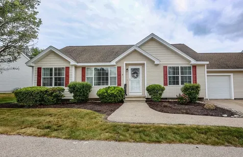 8 Cedar Street Hooksett NH 03106