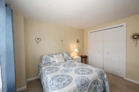 8 Cedar Street Hooksett NH 03106