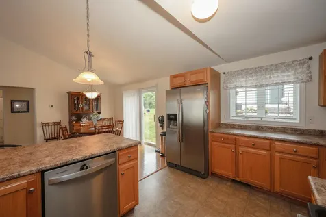 8 Cedar Street Hooksett NH 03106