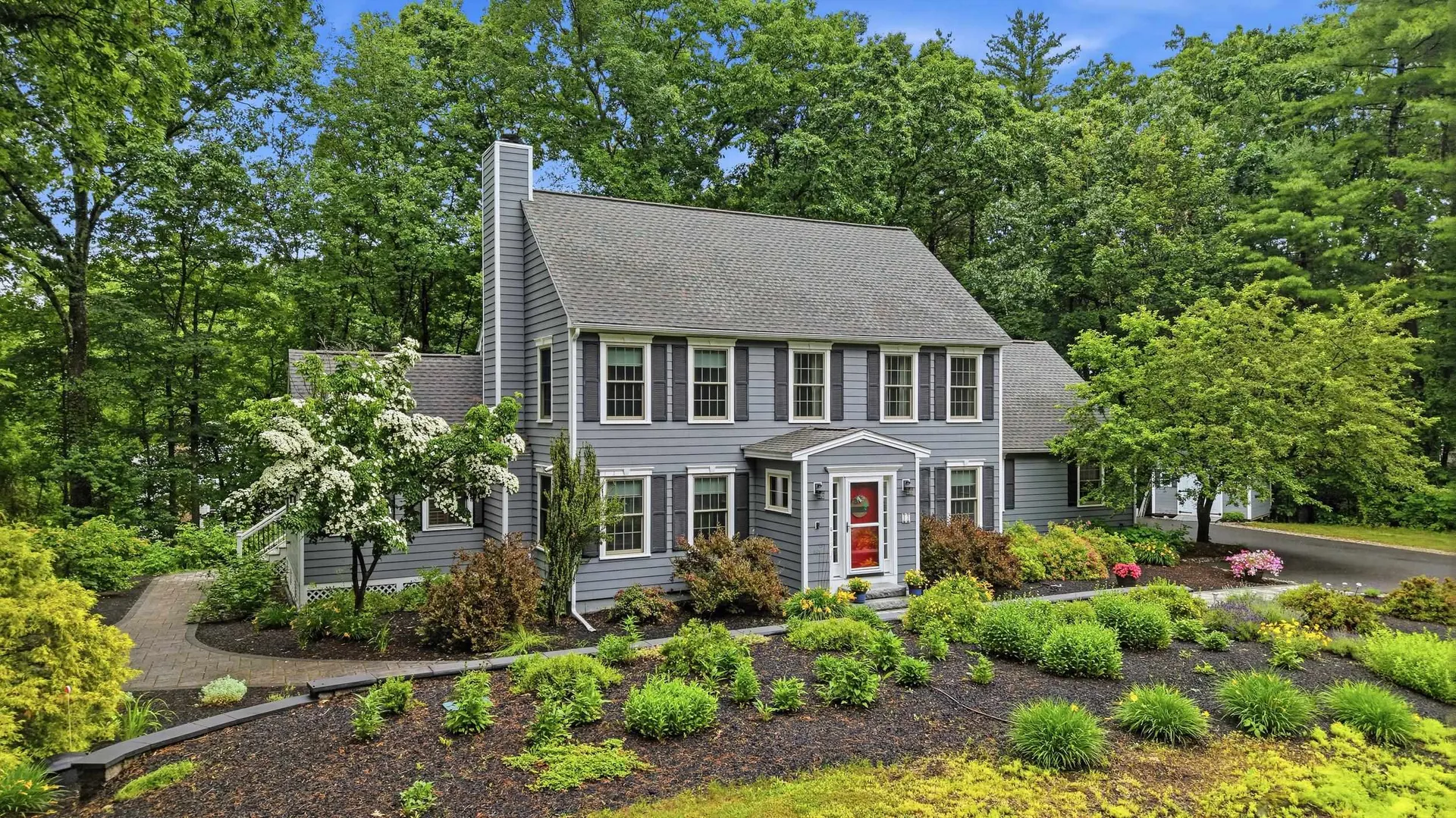 11 Montgomery Farm Road Derry NH 03038