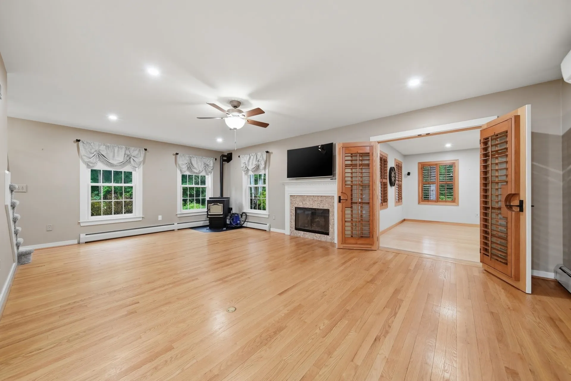11 Montgomery Farm Road Derry NH 03038