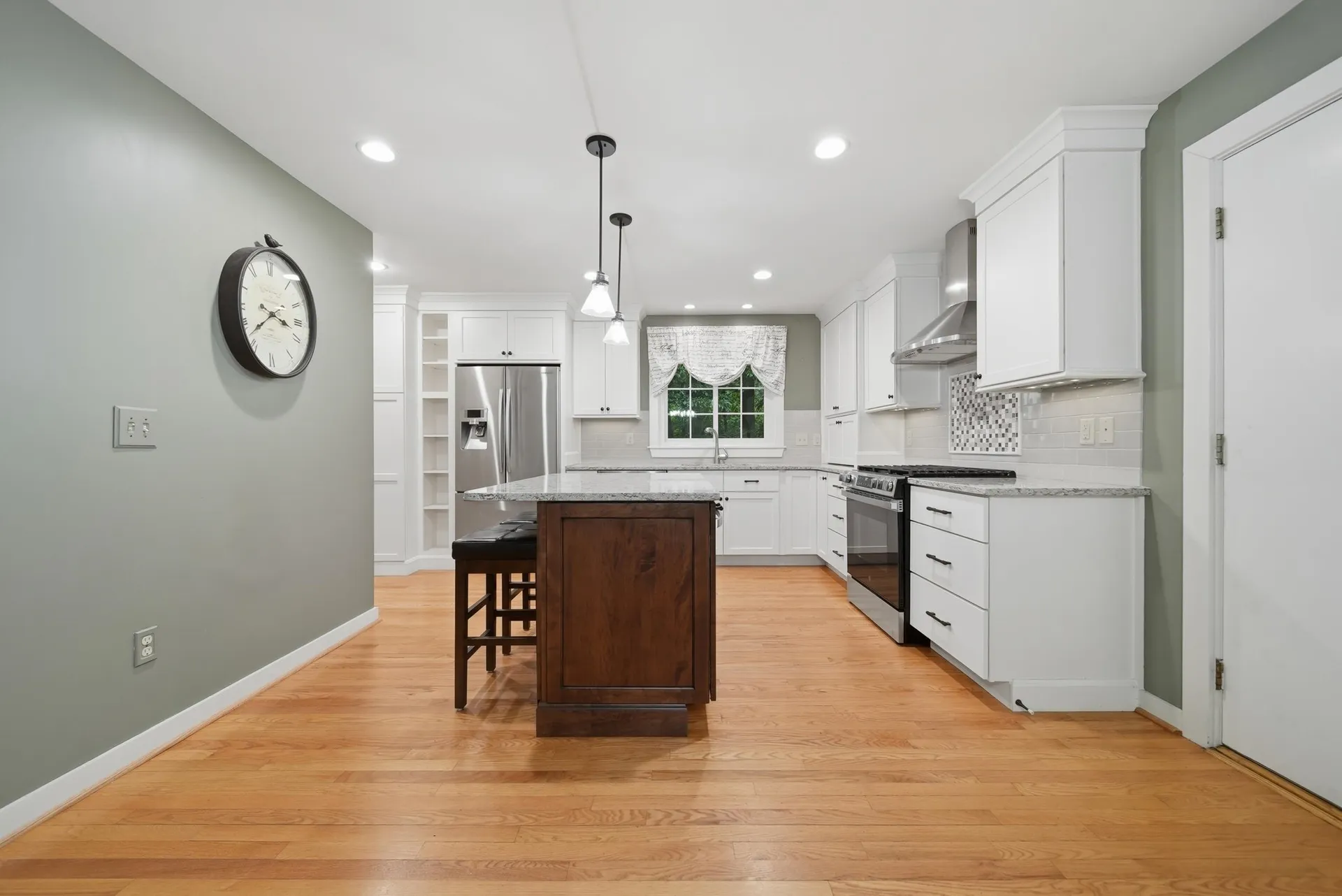 11 Montgomery Farm Road Derry NH 03038