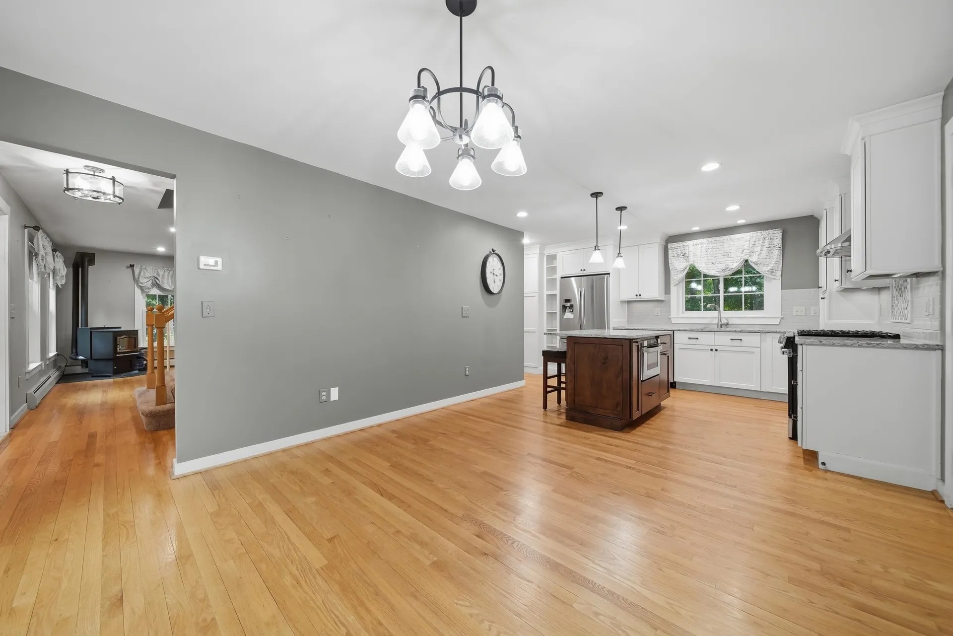 11 Montgomery Farm Road Derry NH 03038