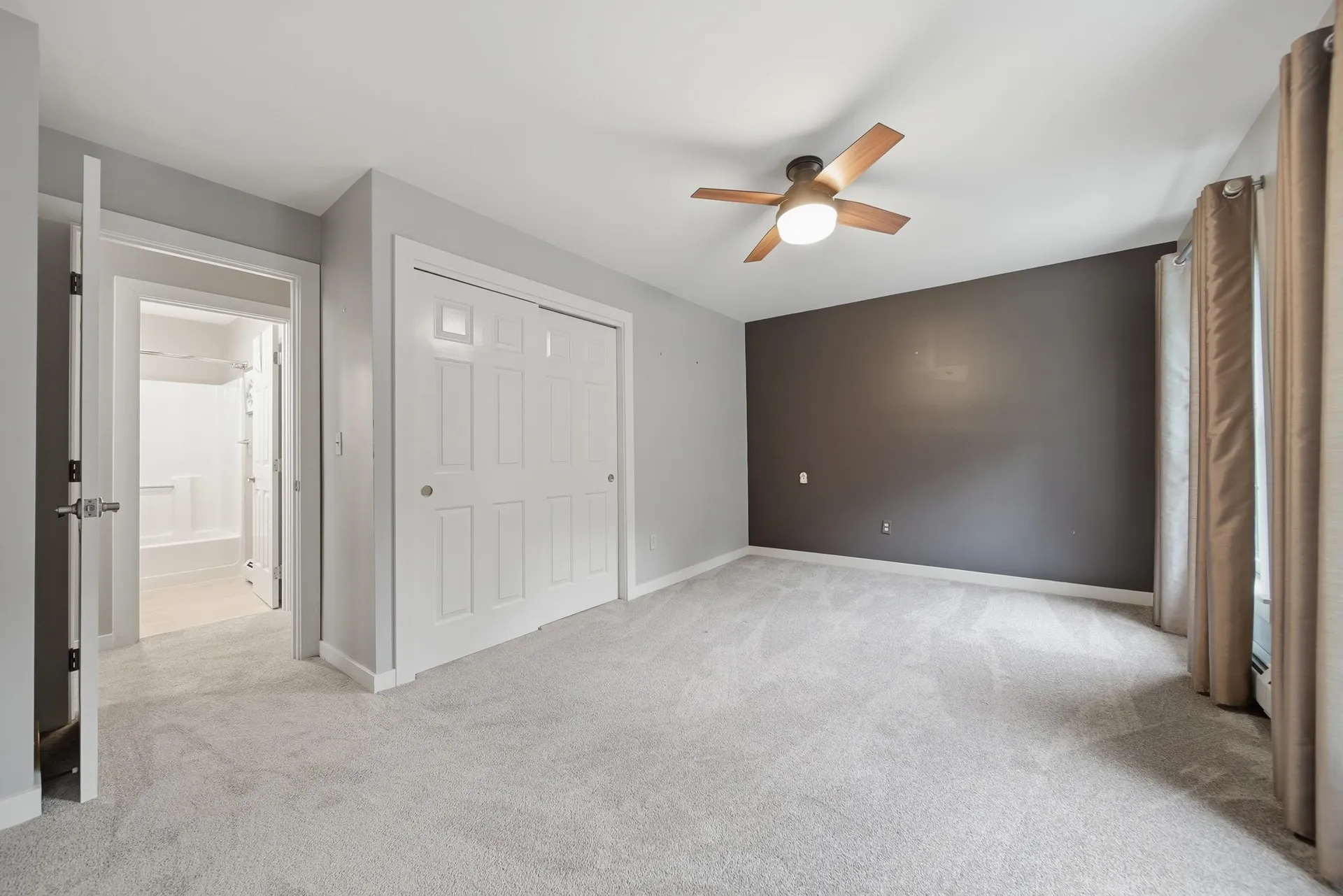 11 Montgomery Farm Road Derry NH 03038