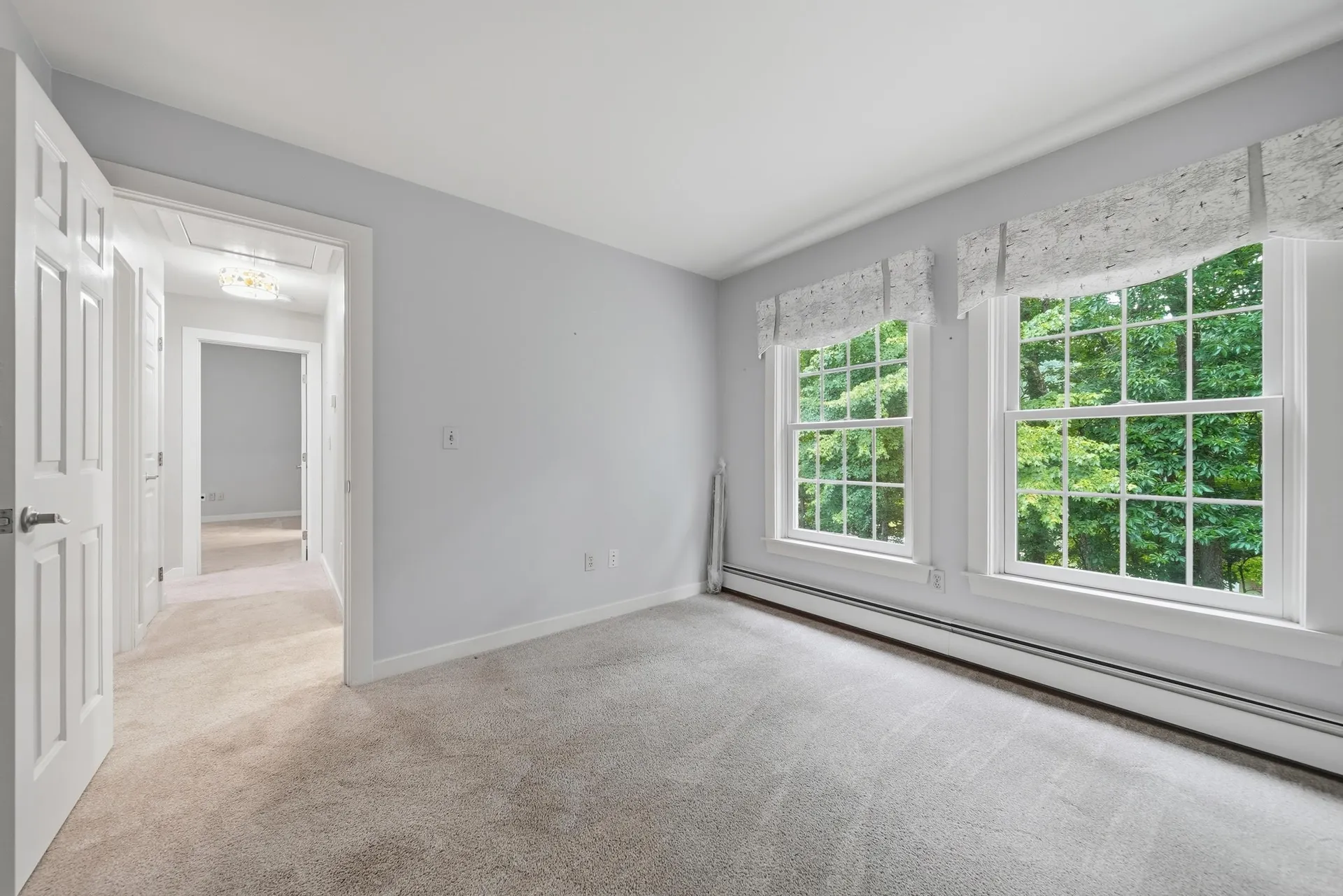 11 Montgomery Farm Road Derry NH 03038