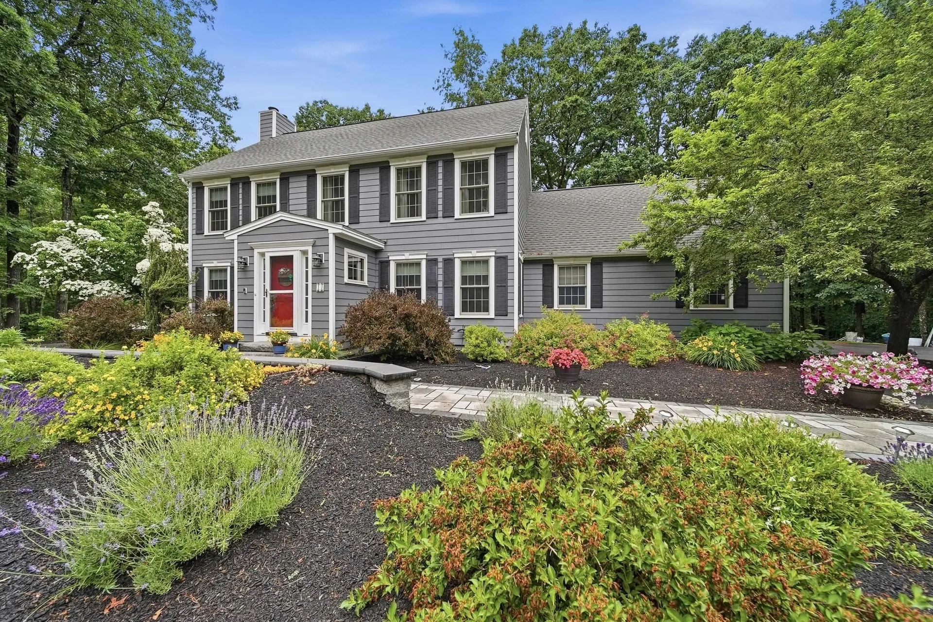 11 Montgomery Farm Road Derry NH 03038