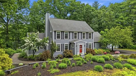 11 Montgomery Farm Road Derry NH 03038