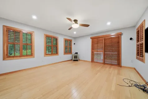 11 Montgomery Farm Road Derry NH 03038